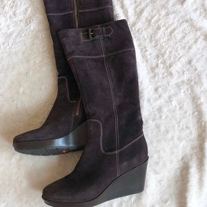 Brown wedge boots